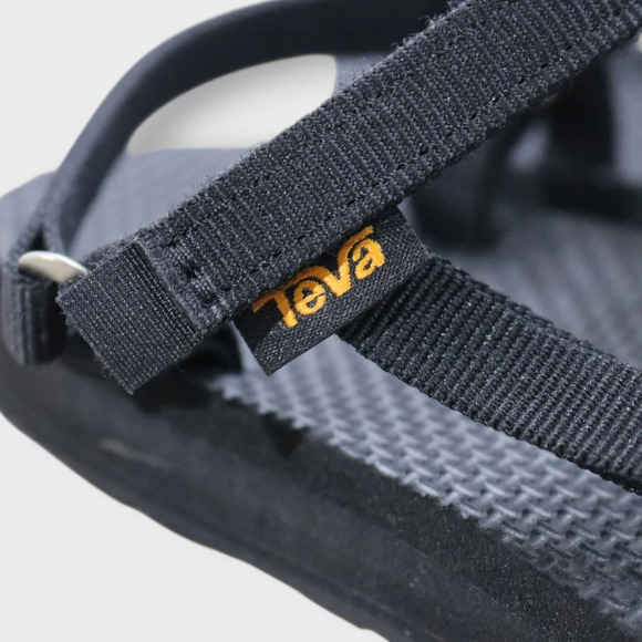 NWB Teva Original Universal Slim Womens Walking Sandals in Black Size 6 - Picture 3 of 5